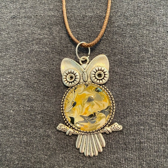 Handmade Jewelry - OWL NECKLACE (NWOT)